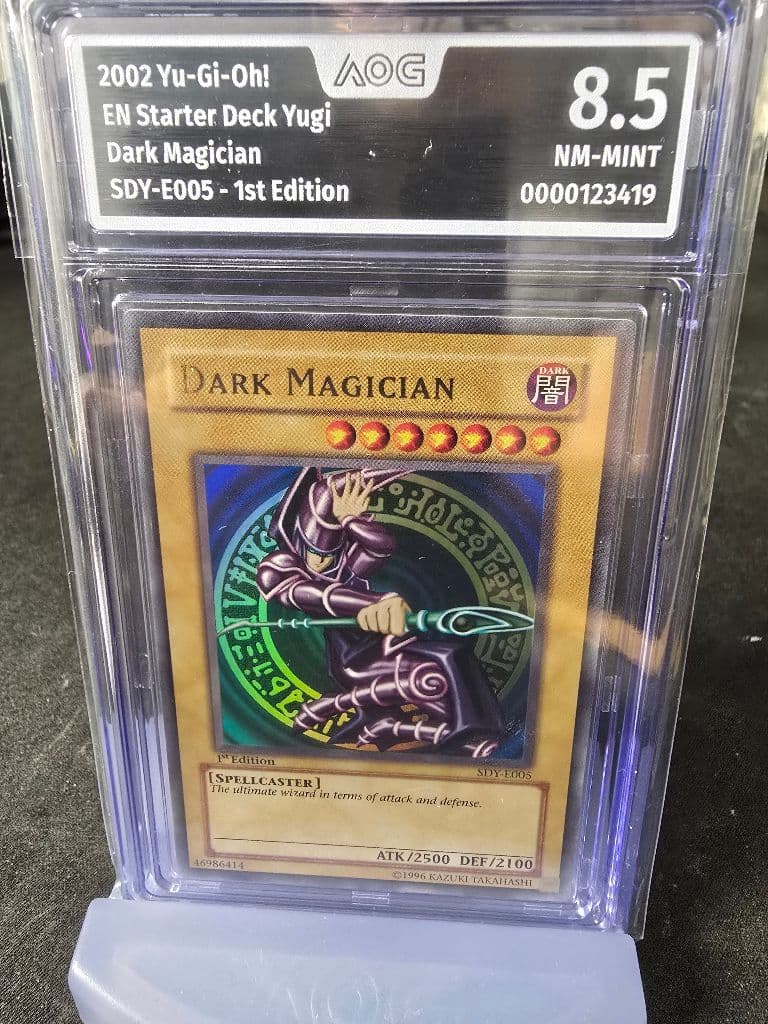 Dark Magician 005 Starter Deck Yugi trading card